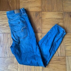 American Eagle Light Wash Curvy Highest Rise Jegging (Size 8)